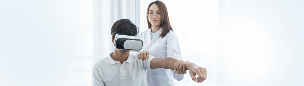 How does Virtual reality help patients with physical therapy